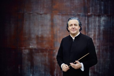 Rachmaninov e LutosÅawski per l'ultimo concerto della sinfonica 2023-24 alla Fenice