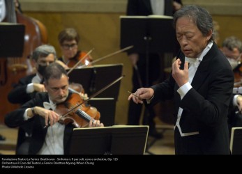 Myung-Whun Chung dirige laĀ ResurrezioneĀ di Mahler